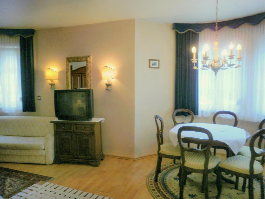Gaestehaus Auerhahn Vöcklabruck Extérieur photo