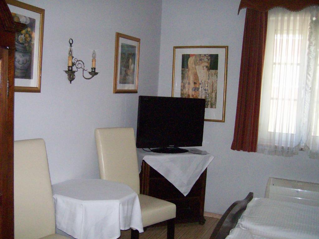 Gaestehaus Auerhahn Vöcklabruck Extérieur photo